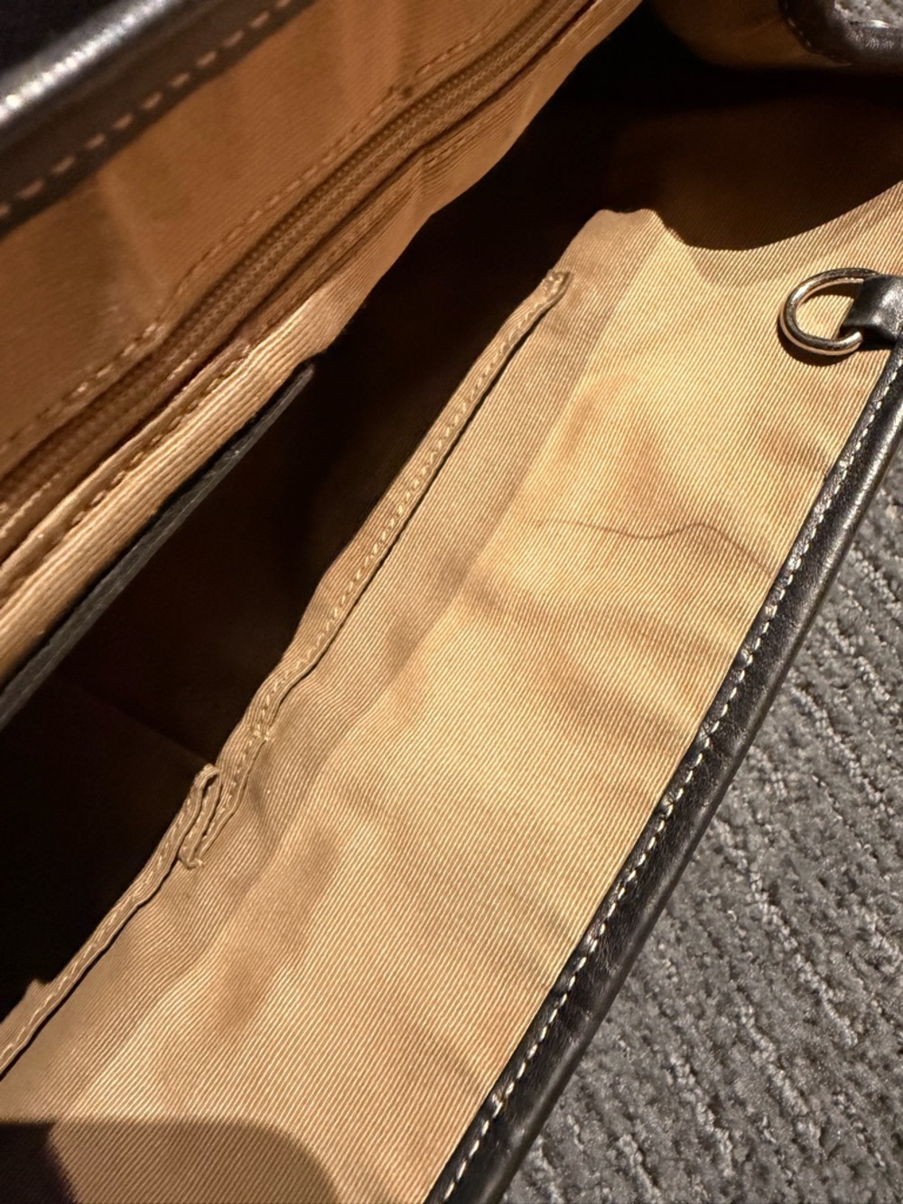Coach Hampton Satchel (model 9268) - Picture 7 of 10